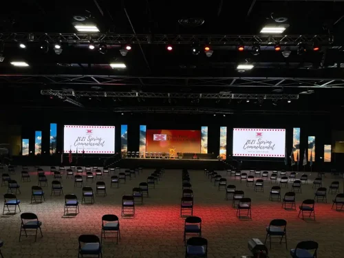 LED-Display-for-Graduation-Ceremonies.webp - Professional LED Display Manufacturer in China – IvanLED